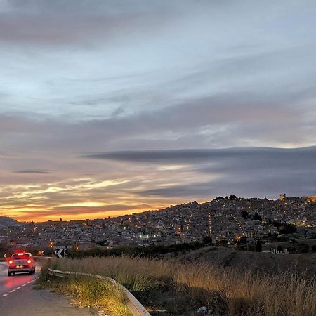 Appartamento "Rina Centro Sicilia" Pietraperzia Exterior foto
